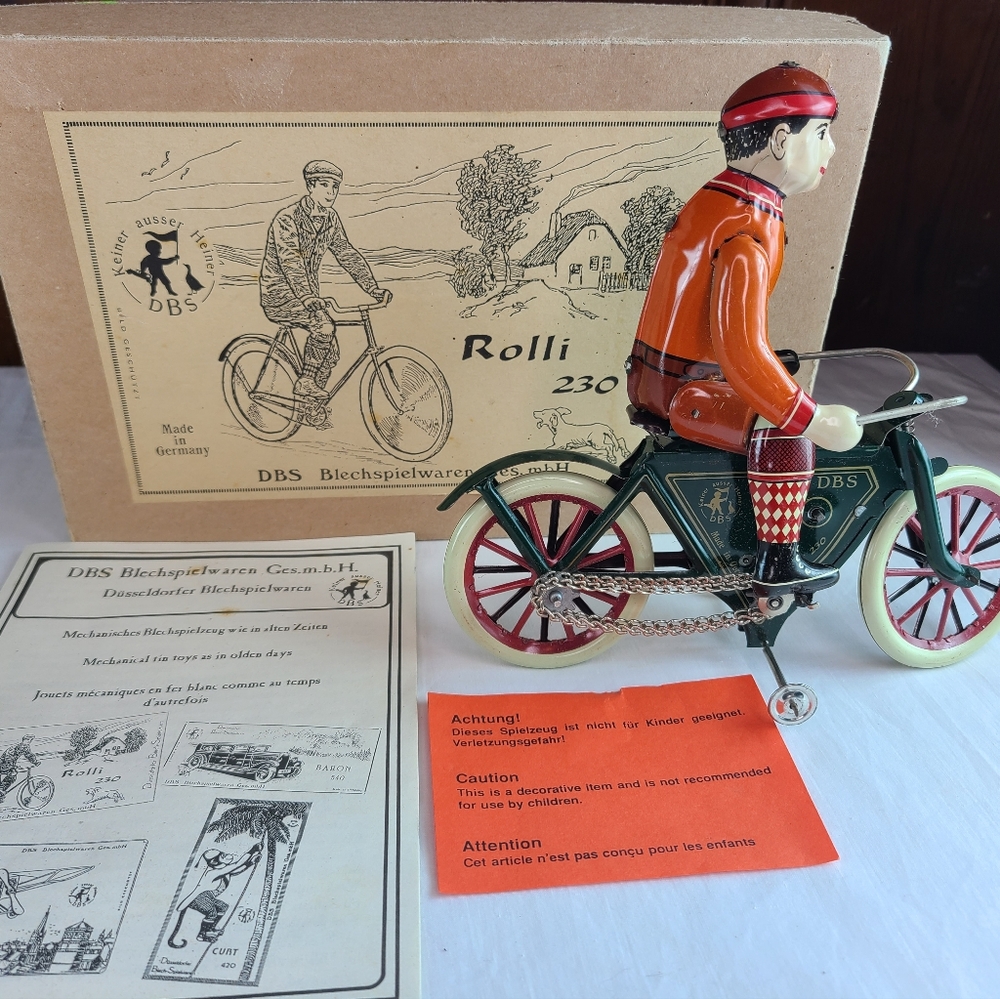 DBS Rolli 230 cyclists tin toys
